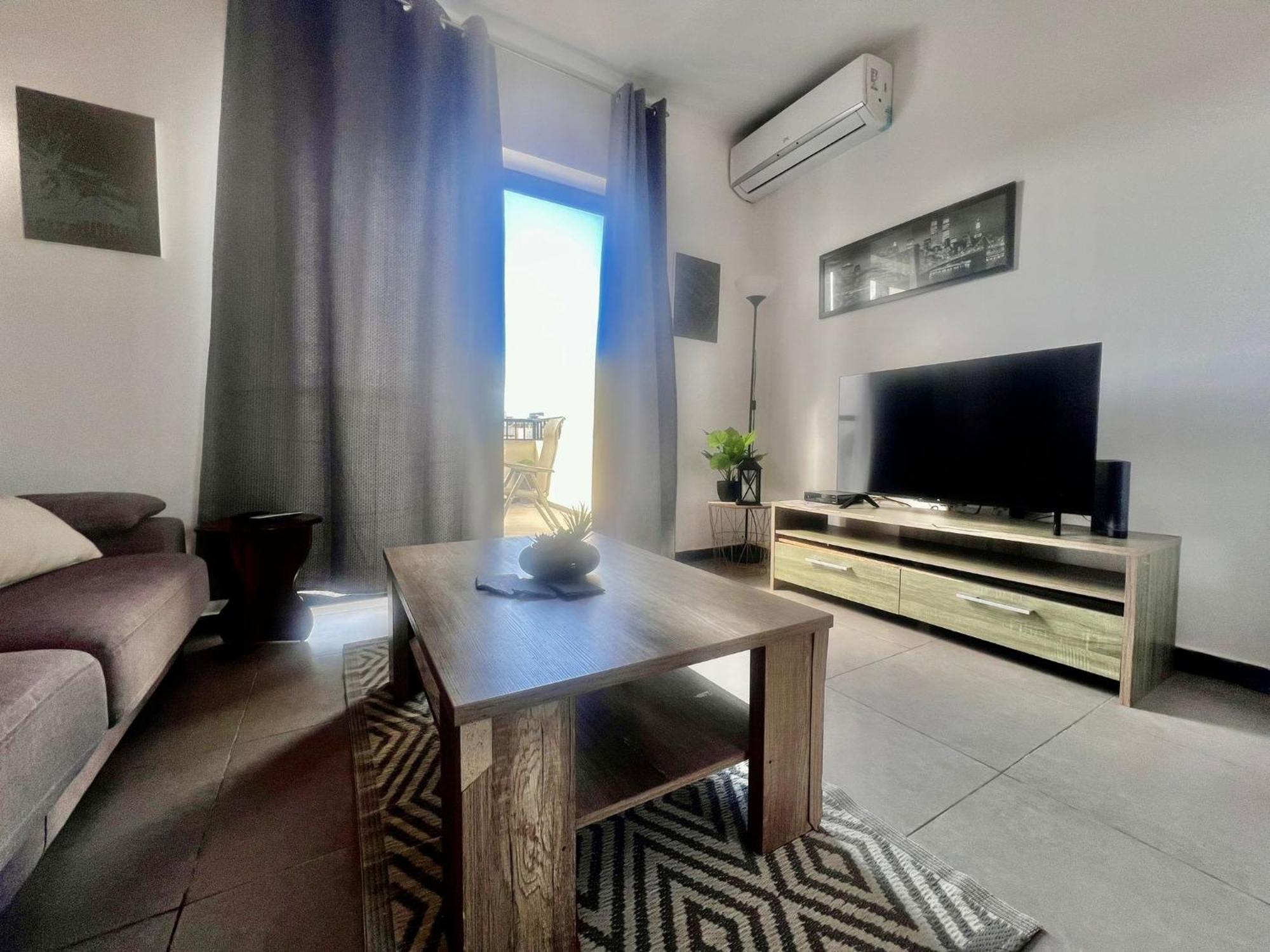 83/3-Lovely 1 Bedroom Penthouse 비르키르카라 외부 사진